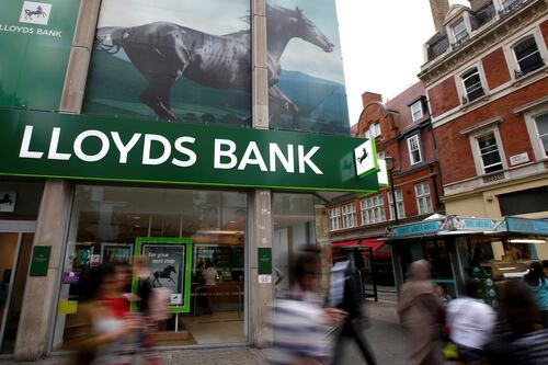 Lloyds completes £1.9bn acquisition of  credit card firm MBNA