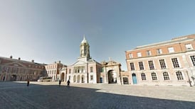Business group calls for Dublin Castle grounds to open for street drinkers