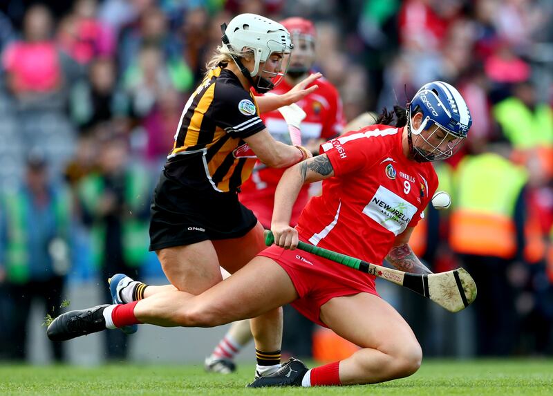 Kilkenny's Shelly Farrell and Cork's Ashling Thompson in the 2018 All-Ireland final.
Photograph: James Crombie/Inpho
