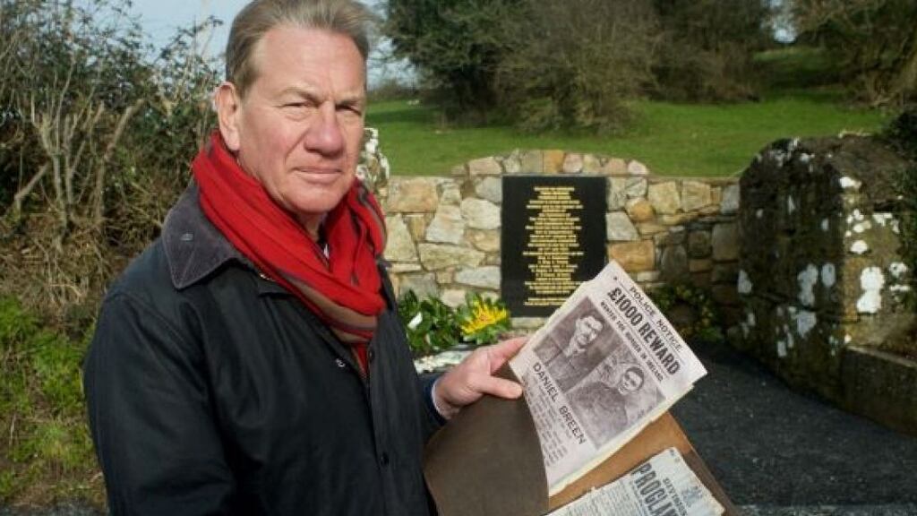 Michael Portillo with his creaking folder of British government documents pertaining to the War of Independence