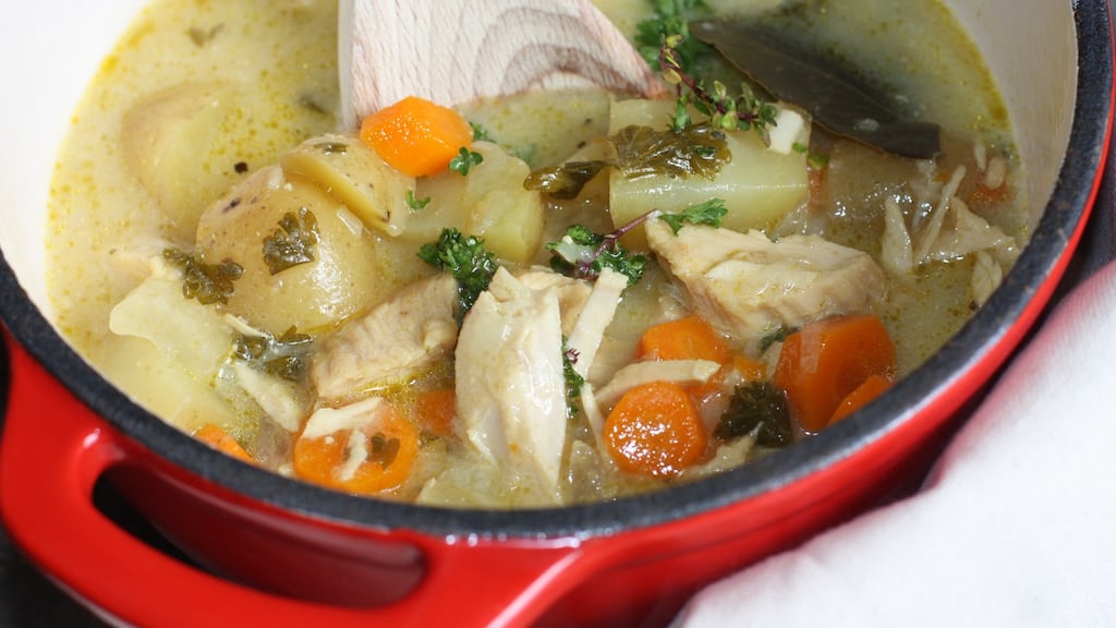 One-pot chicken casserole: quick to make and wonderful for busy weekday meals
