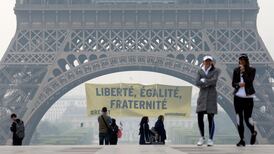 French election: Macron lead grows ahead of Sunday vote