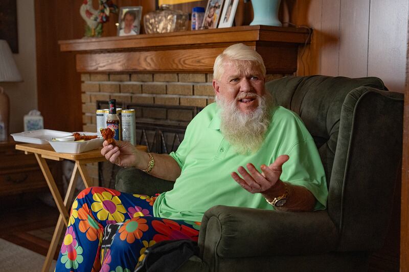 HAPPY GILMORE 2. John Daly as Himself in Happy Gilmore 2. Cr. Scott Yamano/Netflix © 2025.