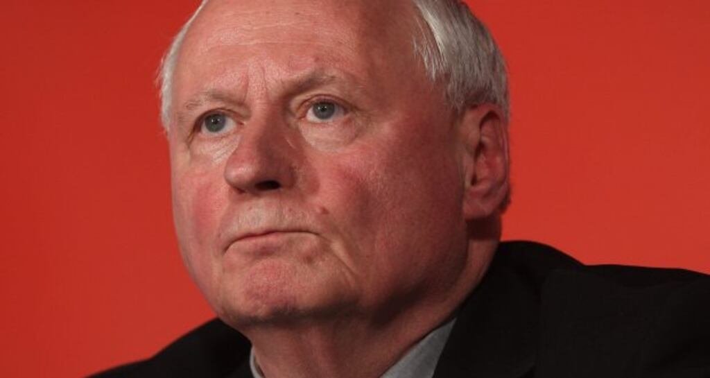 Oskar Lafontaine: "We are saving the rich. It's madness"