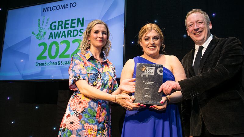 Sharon Doyle, Head of HR at Bord na Móna, presents the Green Business of the Year award to Aine Martin & Donal Minihane, Hotel Doolin.