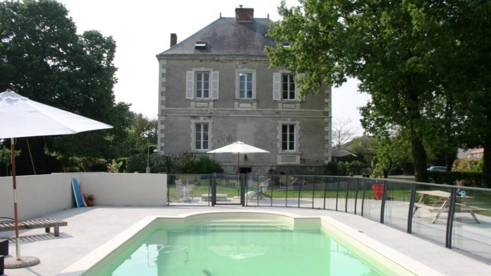 France Pays De La Loire: €594,000 latitudes.co.uk