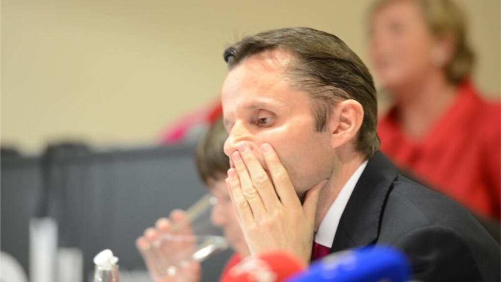 The report from the Government’s special rapporteur on child protection, Dr Geoffrey Shannon, says there are few criminal prosecutions of reported harassment involving social networking, email or text messages.