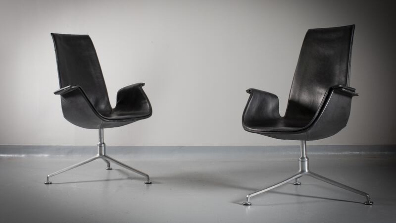 Pair of leather 6727 swivel chairs by Preben Fabricus and Jorgen Kastholm (lot 26, €1,200- €1,600), de Vere’s.