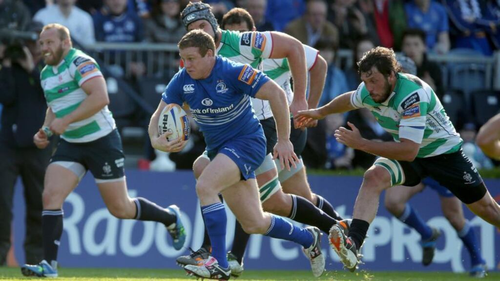 Leinster hooker Seán Cronin breaks clear to score his side’s second try during the RaboDirect Pro 12 game at the RDS in Dublin. Photograph: Dan Sheridan/Inpho