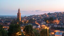 Guide to college life in Ireland, Bus and rail threat, Taylor Swift