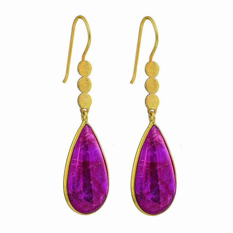 Teardrop earrings, Juvidesigns.com, €79.