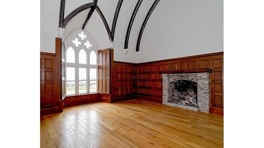 The castle is remote with great sea views. It has an impressive elongated frontage but is just two rooms deep