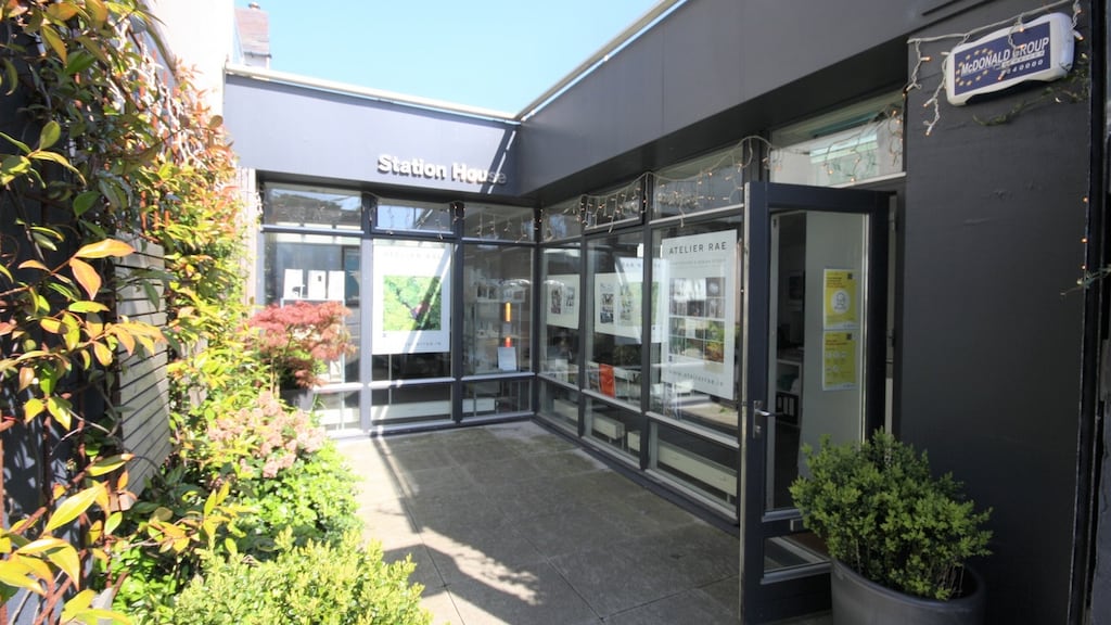 The Station House, Sorrento Drive Dalkey is located behind Photogenic between Finnegan’s Pub and the Dart station