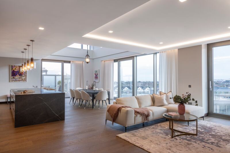 Kitchen/dining/livingroom