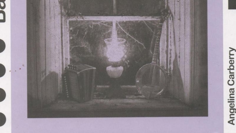 Angelina Carberry and Dan Brouder: Back in Times – A beautifully paced collection