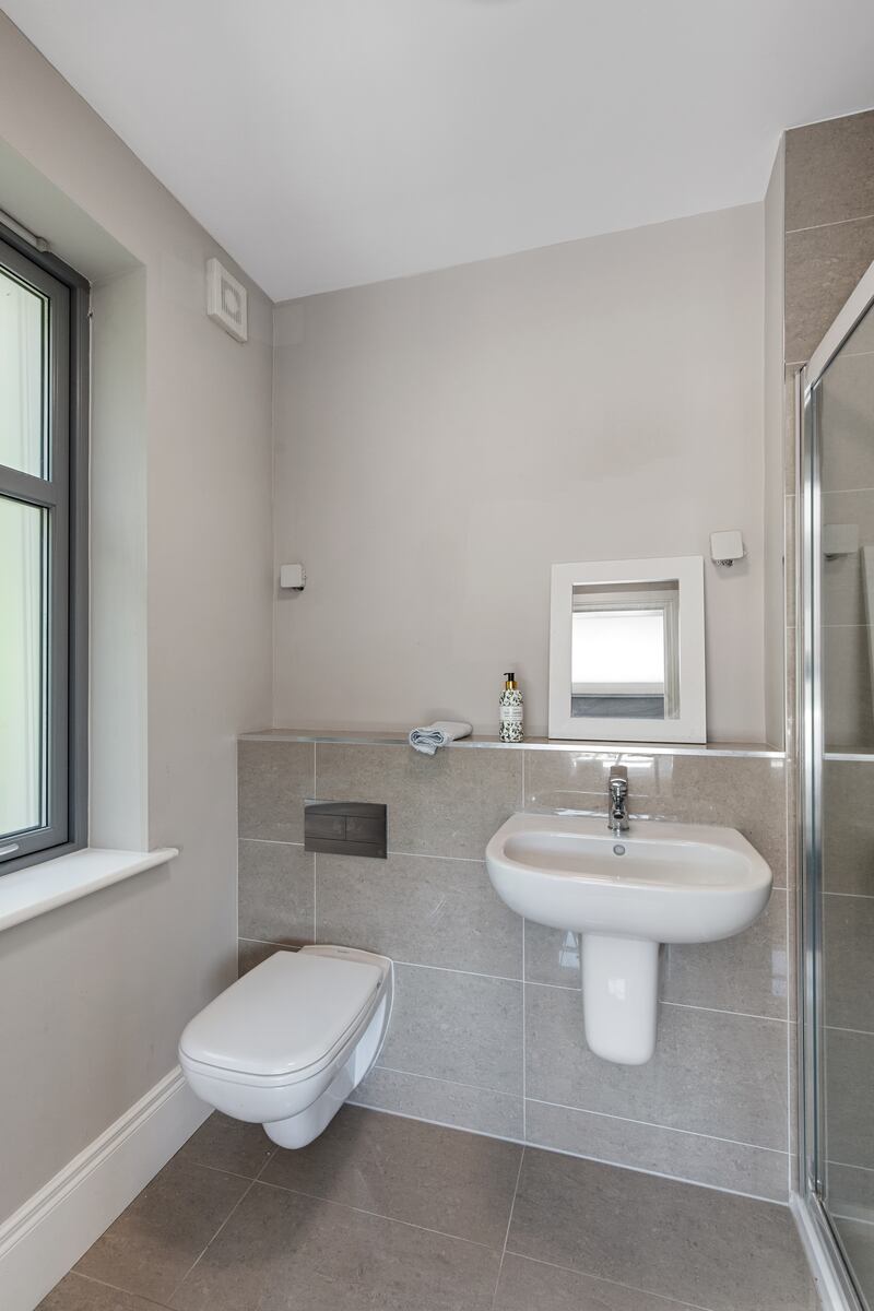 Main bedroom en suite