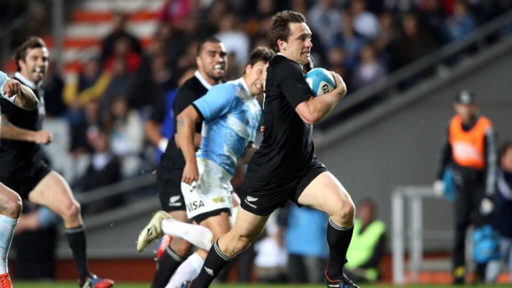 Ben Smith of the All Blacks breaks clear to score the third try during their Rugby Championship match against Argentina at Estadio Ciudad de La Plata. Photograph: David Rogers/Getty Images)