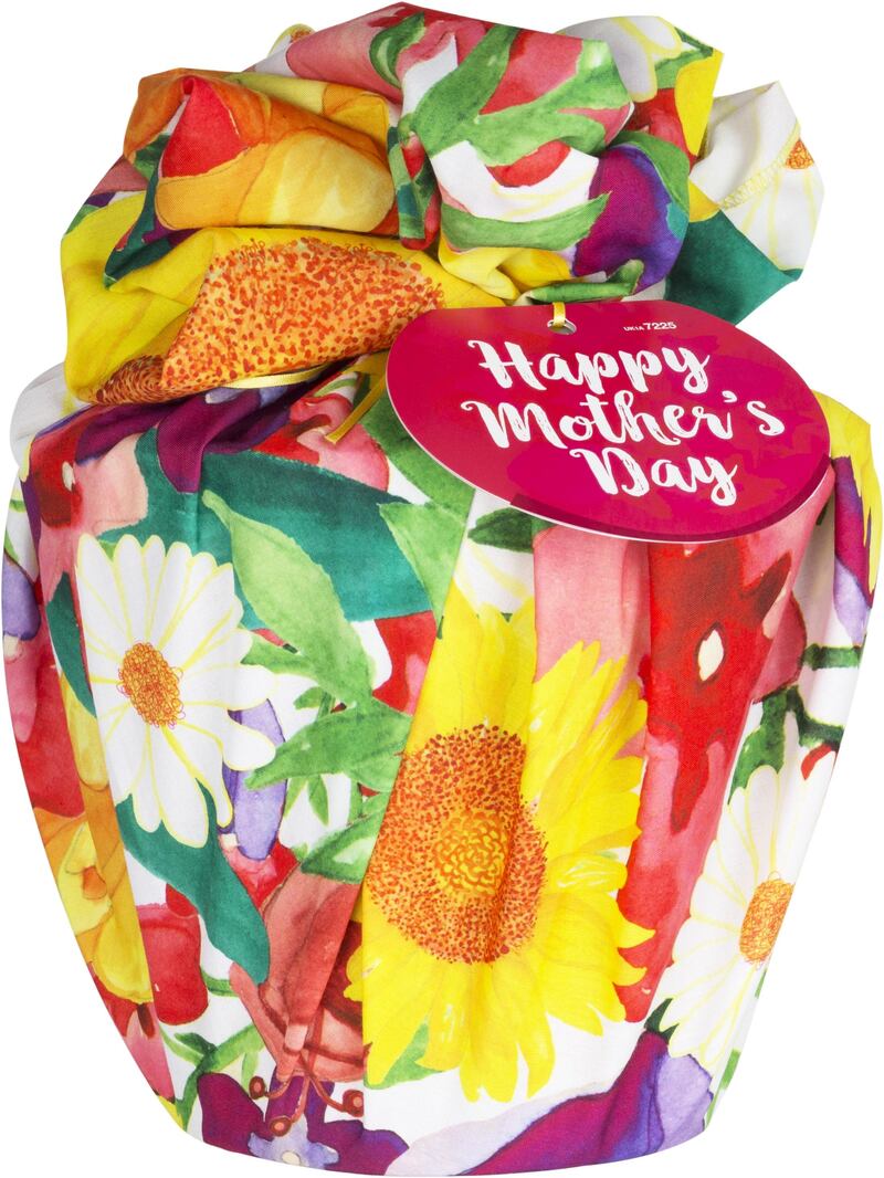 LUSH Happy Mother’s Day Gift (€94.95)