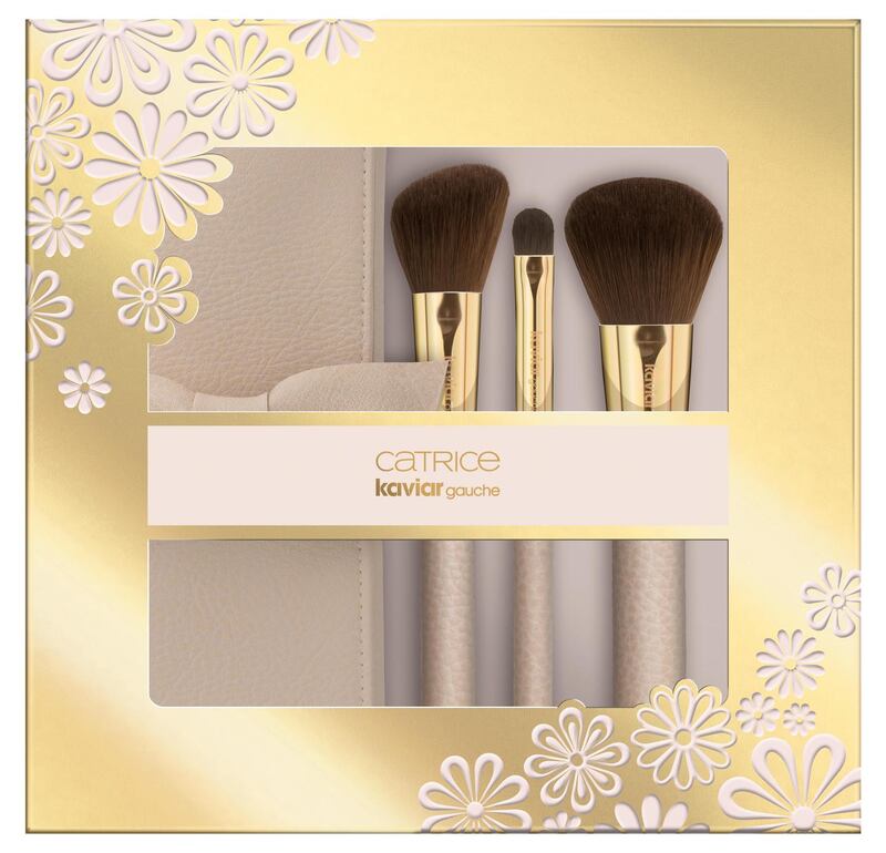 Catrice Kaviar Gauche Brush Bag (€6.75)