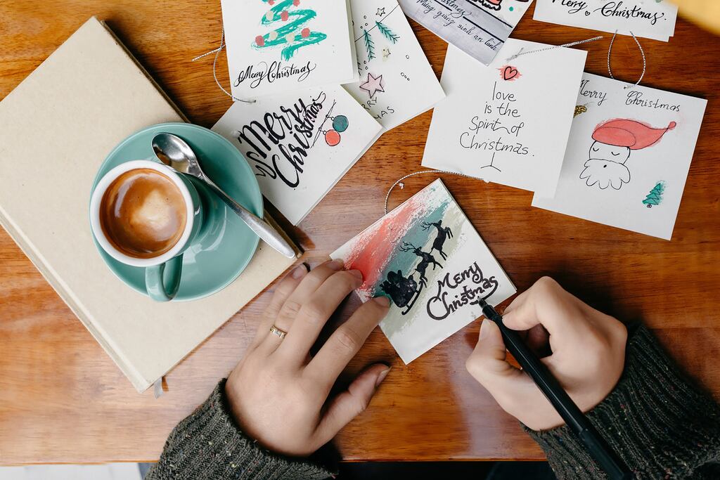 A man called Werner Erhard of San Francisco set a world record by sending 62,824 Christmas cards in December of 1975. Why? Who knows