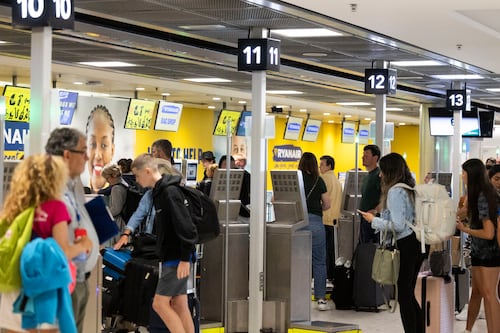 Ryanair passengers must use digital boarding passes from next month