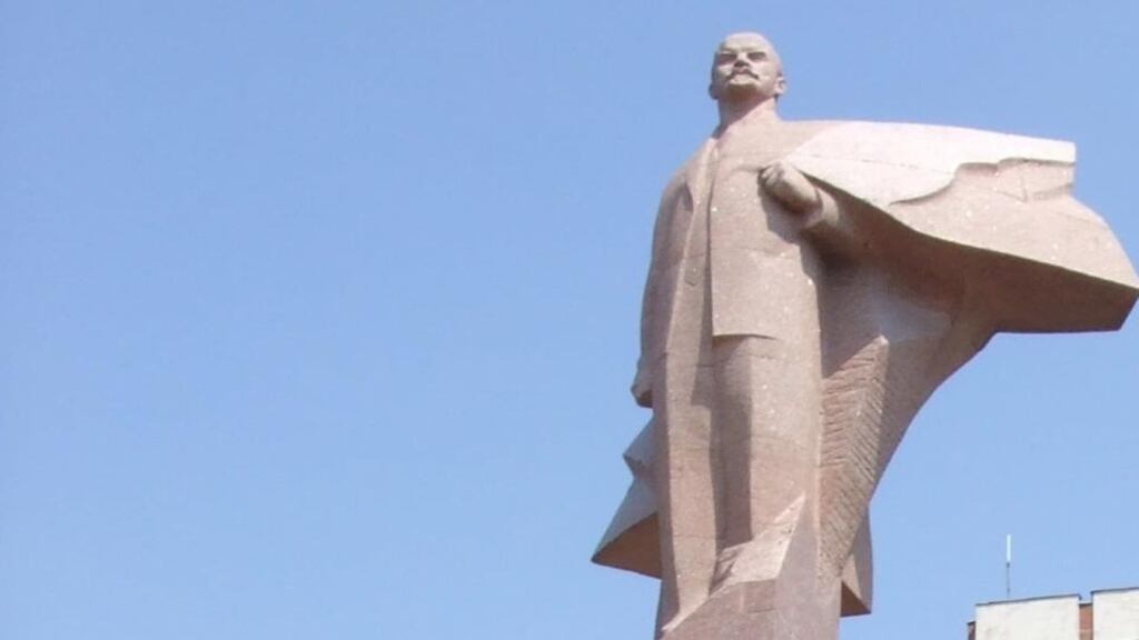 A statue of Lenin in Tiraspol, the administrative capital of Transdniestria, an enclave in Moldova: for Moldovans who don’t believe in Russia, but have lost faith in the EU, there may be an alternative: Romania. Photograph: John Fleming