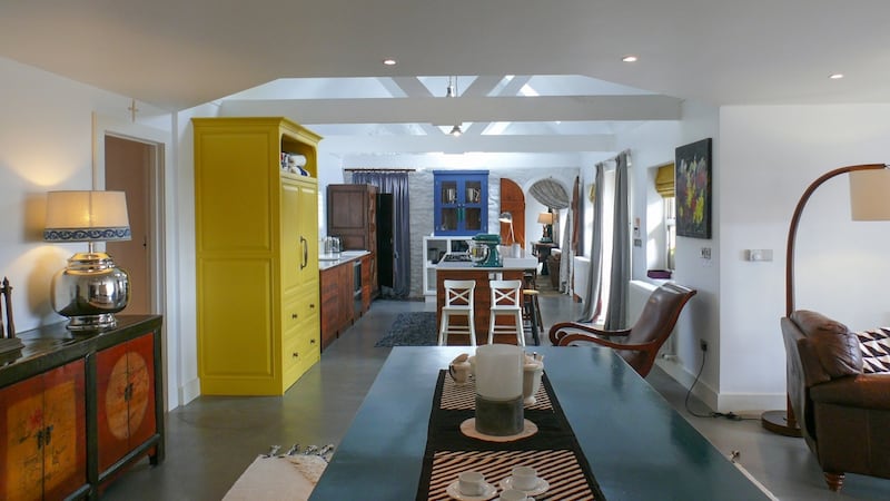 Candlewick lacquered table, Donegal