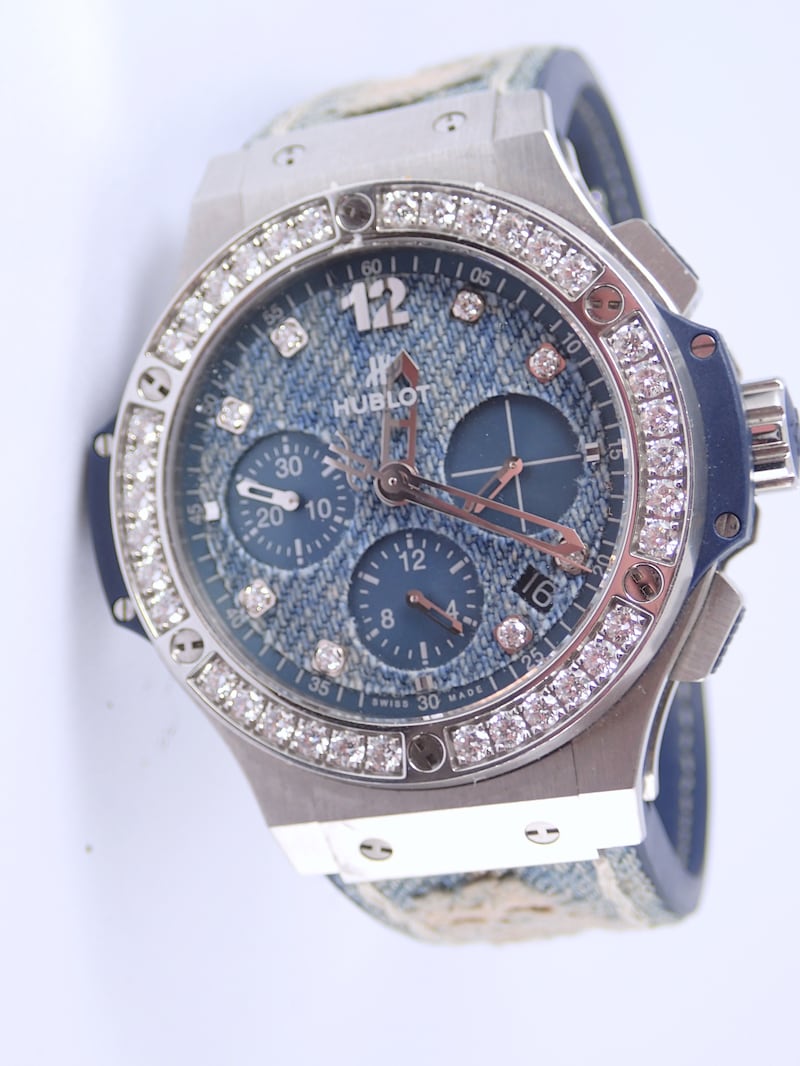 A gent’s Hublot ‘Big Bang’ diamond-set watch €7,000 (€7,000-€8,000) at Weldon’s