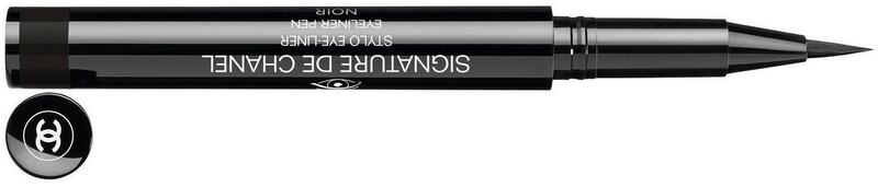 Signature de Chanel Intense Longwear Eyeliner Pen lasts longer than any other liner I have ever tried