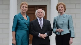 Buntáiste na Gaeilge i rás an Árais