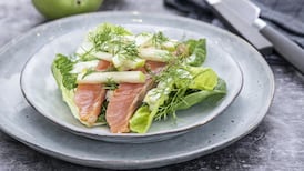 Smoked salmon, butterhead, wasabi, apple and dill