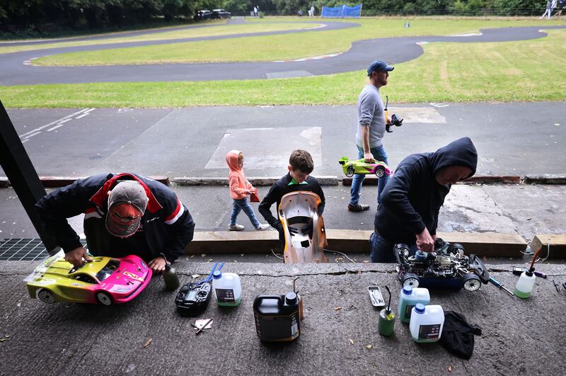 Preparing cars to race