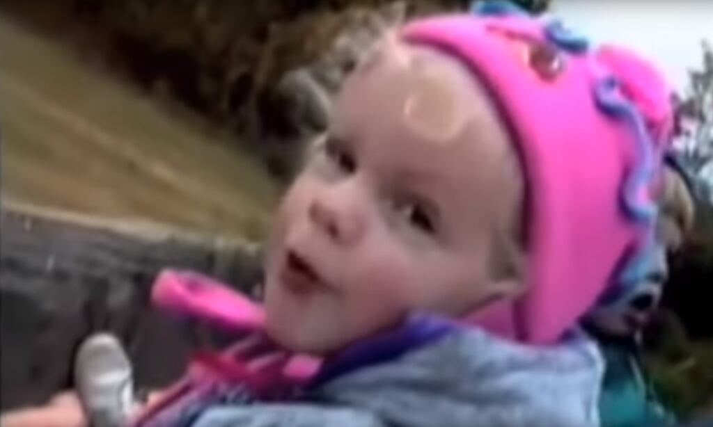 The Best Day: Taylor Swift as a child in the video for her song