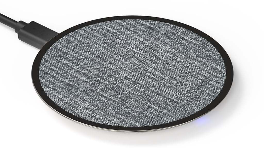 Juku’s QI wireless charger: faster-charging standards only work with an optional Qualcomm Quick Charge Wall Adapter