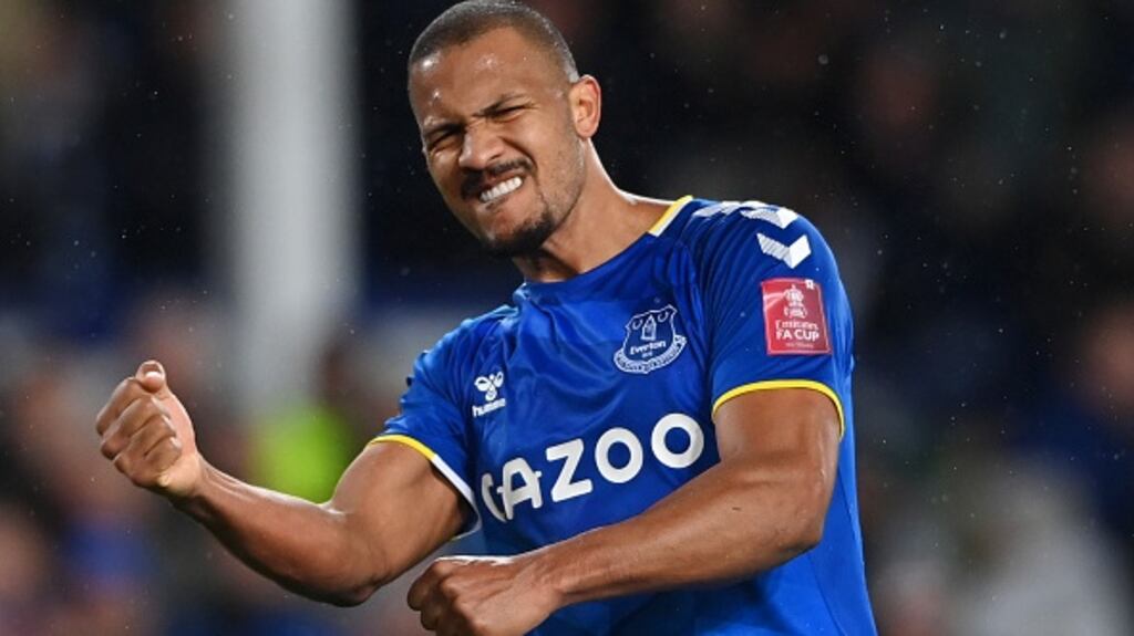 Jose Salomon Rondon celebrates scoring his and Everton’s second goal. Photograph: Stu Forster/Getty Images