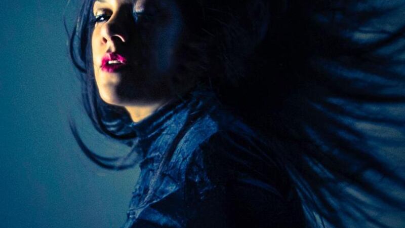 Jen Gloeckner – Vine album review: Weird and wonderful