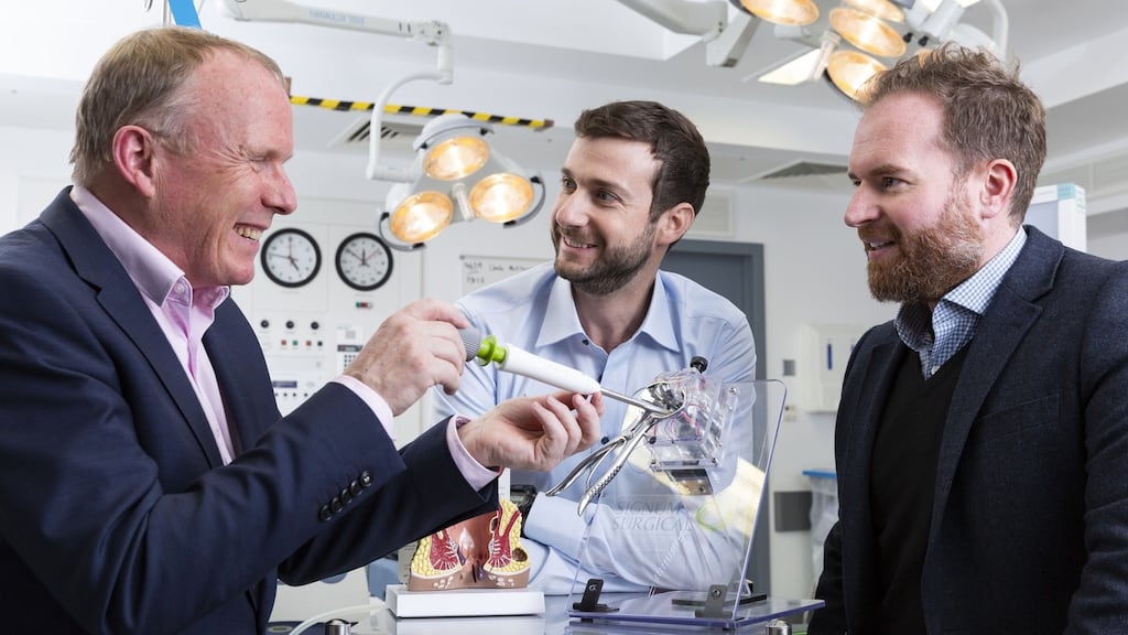 Signum Surgical scientific advisory board member Mark Regan with chief executive Moshe Zilversmit and Eoin Bambury, co-founder and chief technology officer. Photograph: Business Wire