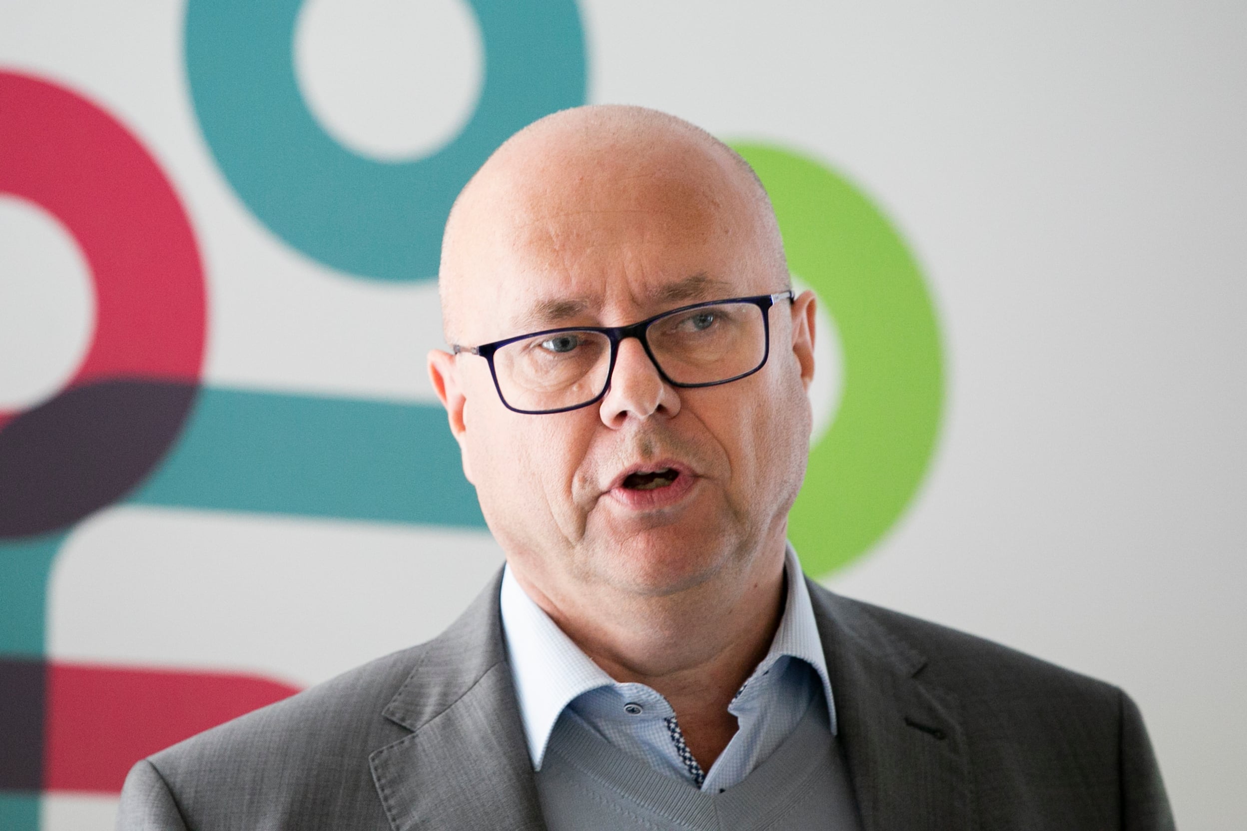 Two of country’s biggest public service unions strongly back new €3.6bn pay deal