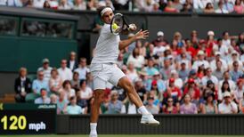 Wimbledon: Roger Federer gives an exhibition in straight-sets win