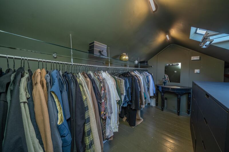 Loft dressingroom