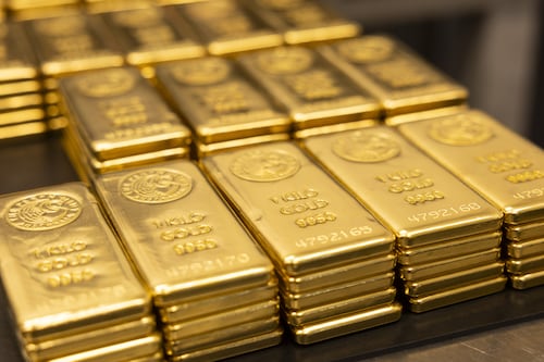 Should you still buy gold? The ‘insane’ rush may have some way to go