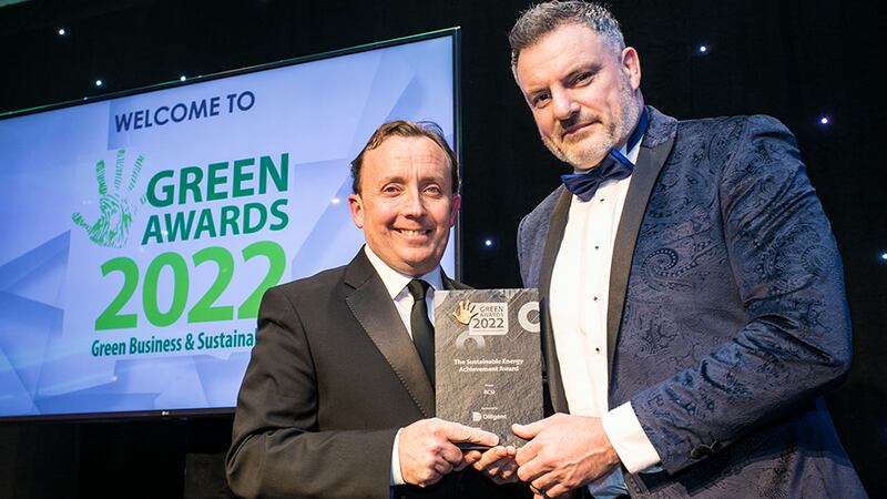 Padraic O’Brien, Regional ESG Sales Director US & EMEA at Diligent, presents The Sustainable Energy Achievement Award to Bryan Sheils, RCSI.