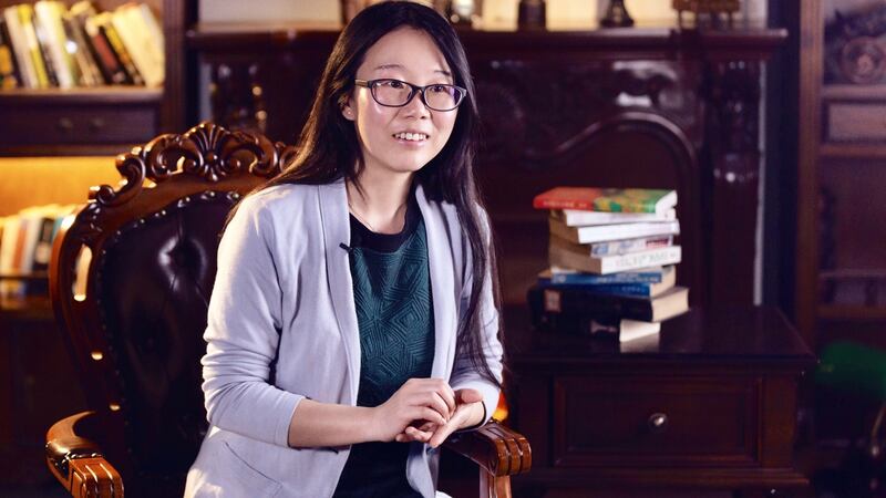 Li Juan, author of Distant Sunflower Fields