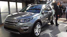 Paris motor show: Land Rover Discovery Sport revealed