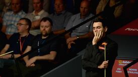Joe Perry keeps Ronnie O’Sullivan at a distance
