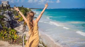 Angry Canadian tourists snub US and head to Mexico