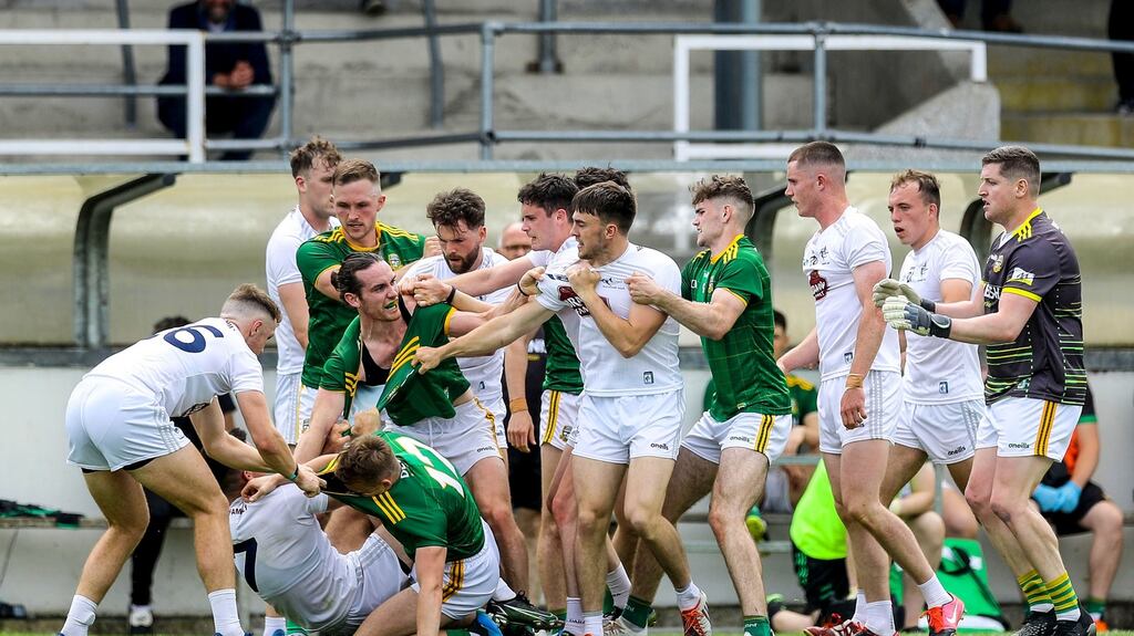 Tempers flare between the two teams near the end of the game. Photo: Lorraine O’Sullivan/Inpho