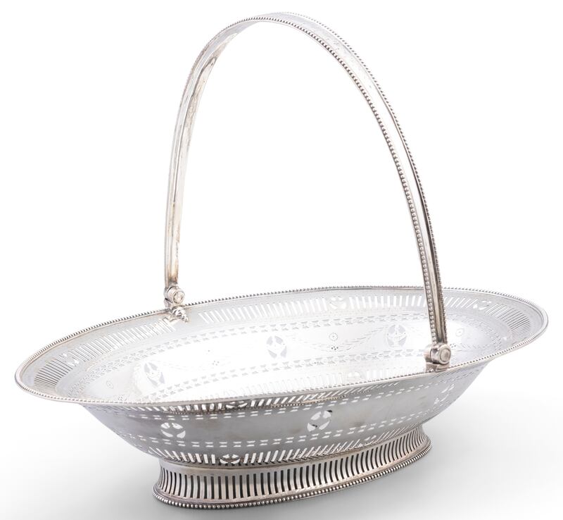 Fruit basket with crest by silversmith Hester Bateman , €1,500-€2,000