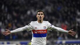 Lyon usher Everton out of Europa League with two games left