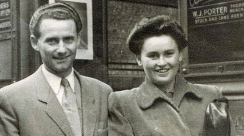 Lale and Gita arrive in Sydney. Photograph: courtesy of Sokolov family